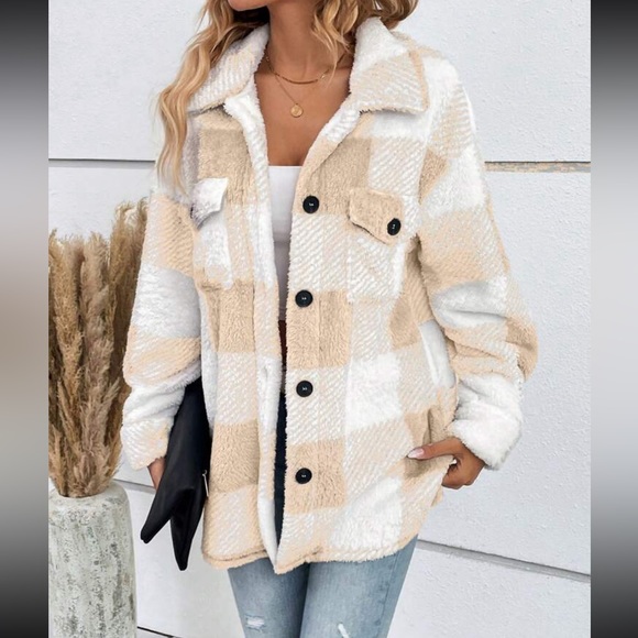 Cozy buffalo plaid button down teddy jacket - Picture 15 of 16